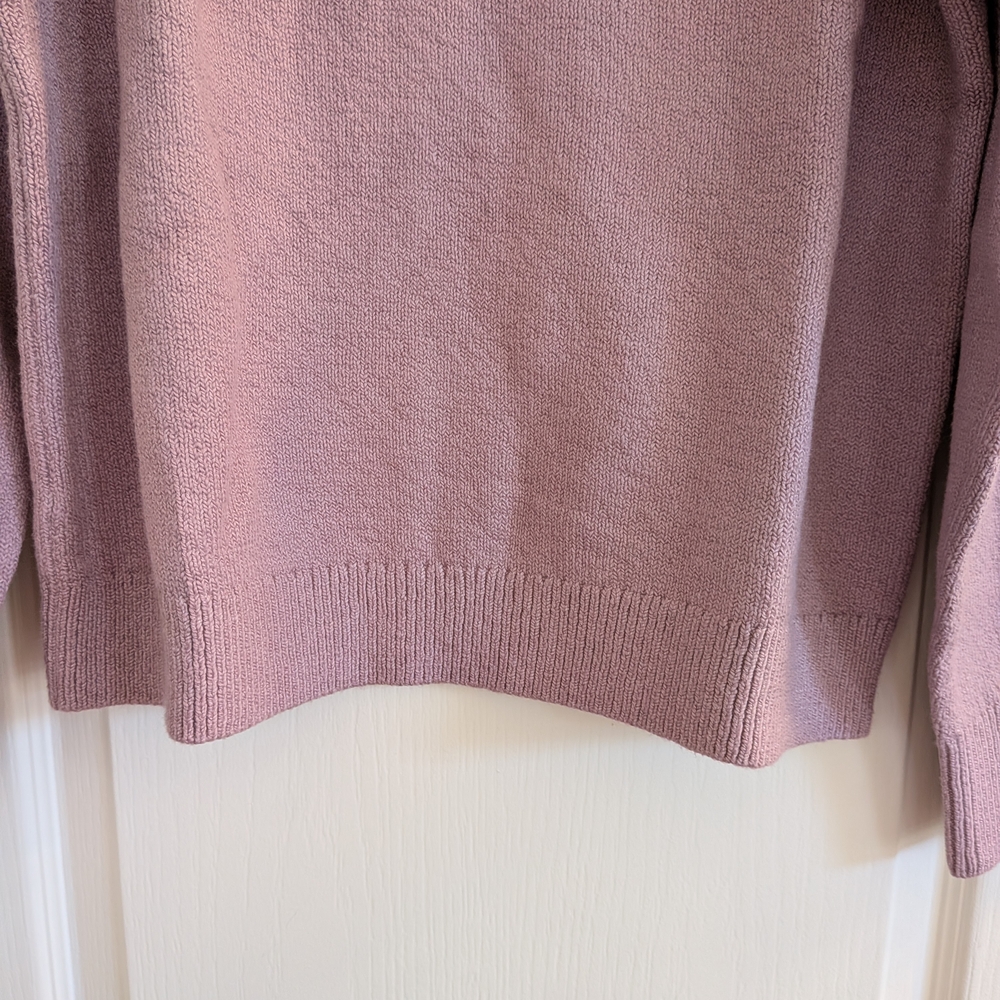 Banana Republic Mauve V-Neck Sweater - Picture 3 of 5